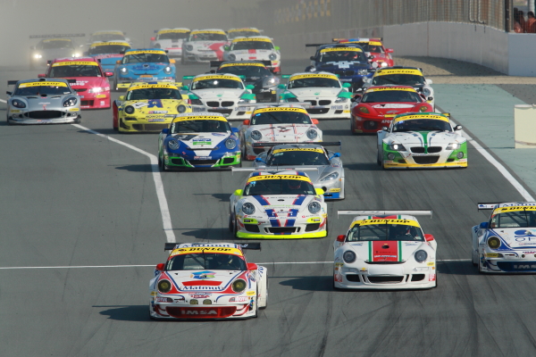 Dunlop 24h Dubai 2011 - 52min Highlight