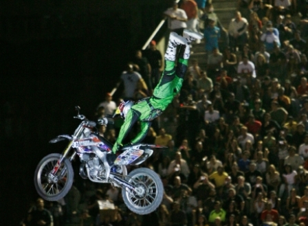 Profile 2009 FMX: Robbie Maddison - Webclips